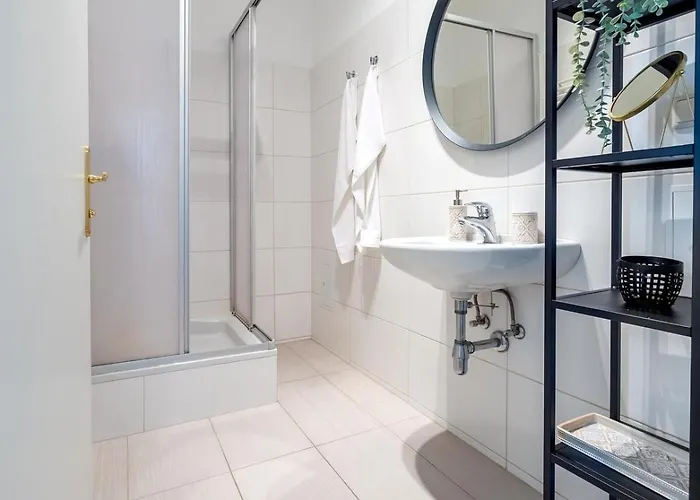 Shopping & Strolling Mariahilf Apartamento *